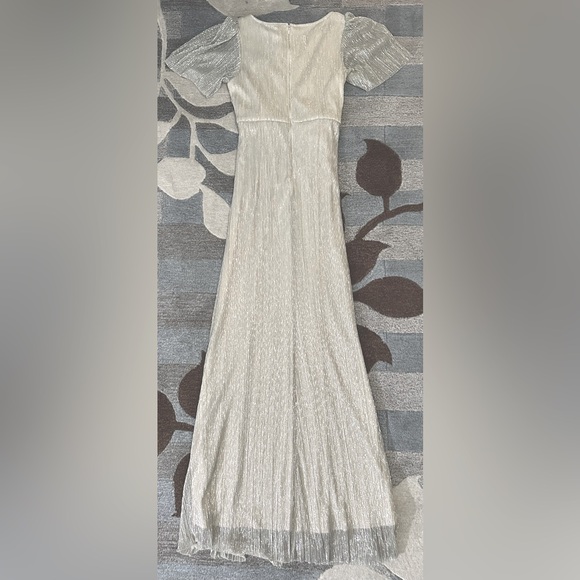 NWT Adrianna Papell Front Ties Textured Metallic Gown Front Keyhole in Stardust - Picture 7 of 10